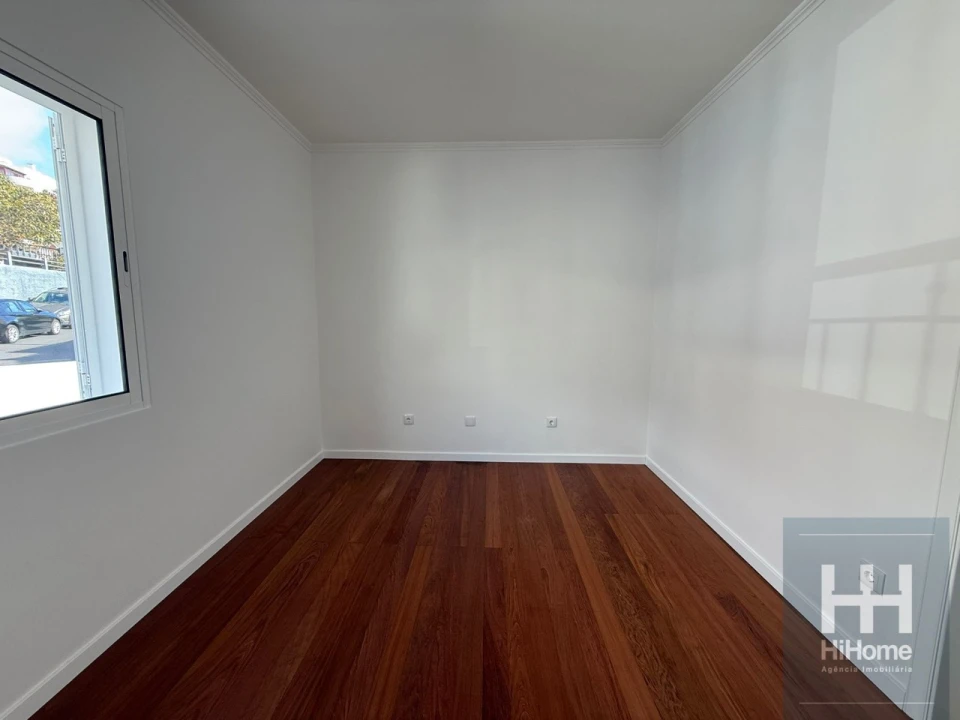 Moradia T3 para Venda em Santa Cruz Foto 13