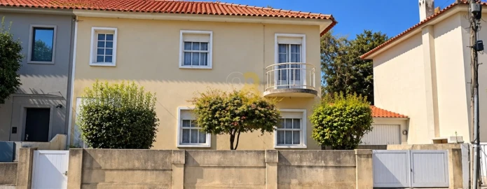 Moradia T4 para Venda em Aldoar, Foz do Douro e Nevogilde