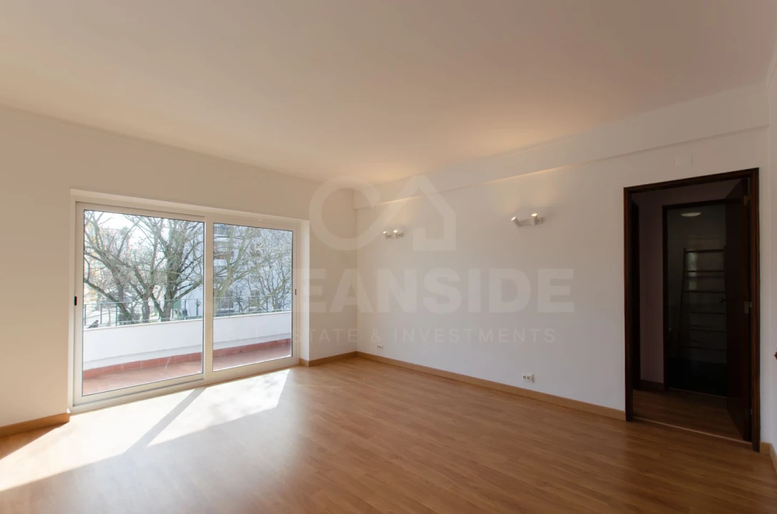 Apartamento T1 para Arrendamento em Alcabideche Foto 9