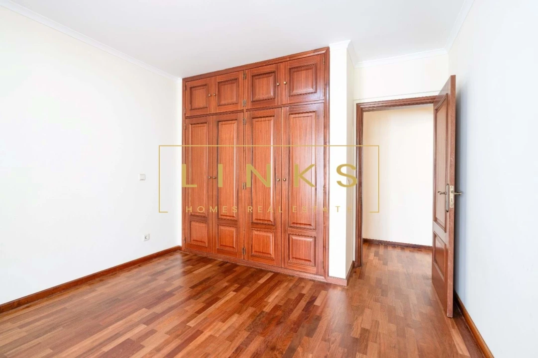 Apartamento T3 para Venda em Caniço Foto 13