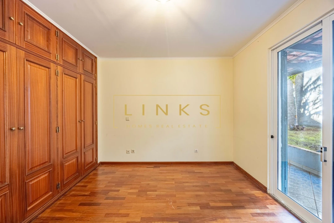 Apartamento T3 para Venda em Caniço Foto 18