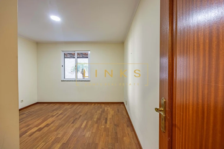 Apartamento T3 para Venda em Caniço Foto 11