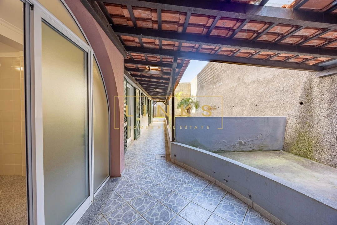 Apartamento T3 para Venda em Caniço Foto 30