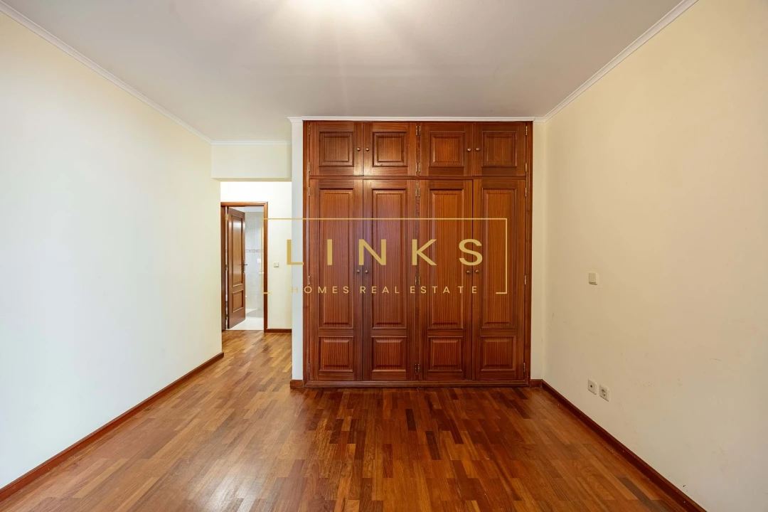 Apartamento T3 para Venda em Caniço Foto 19