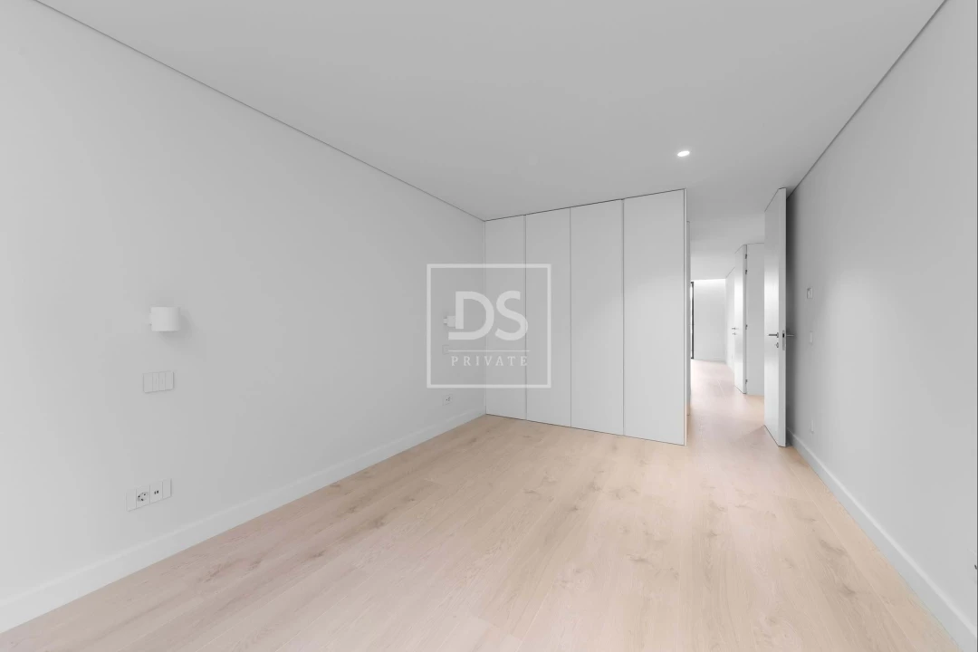 Apartamento T4 para Venda em Santa Marinha Foto 19