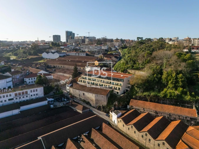 Apartamento T4 para Venda em Santa Marinha Foto 2