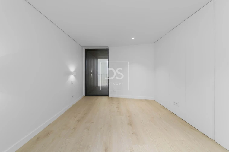 Apartamento T4 para Venda em Santa Marinha Foto 14