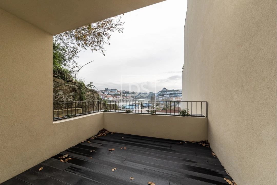 Apartamento T4 para Venda em Santa Marinha Foto 28