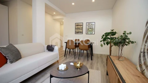 Apartamento T3 para Venda em Benfica
