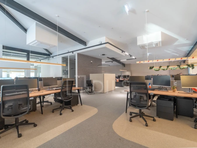 Escritório para Arrendamento em Cidade da Maia Foto 12