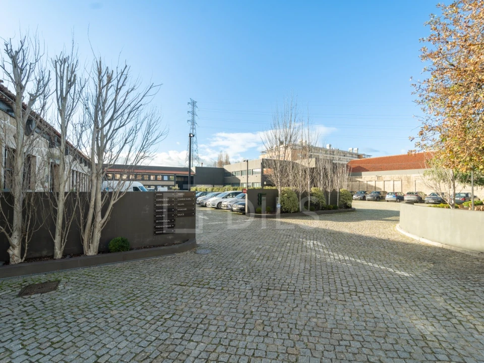 Escritório para Arrendamento em Cidade da Maia Foto 1