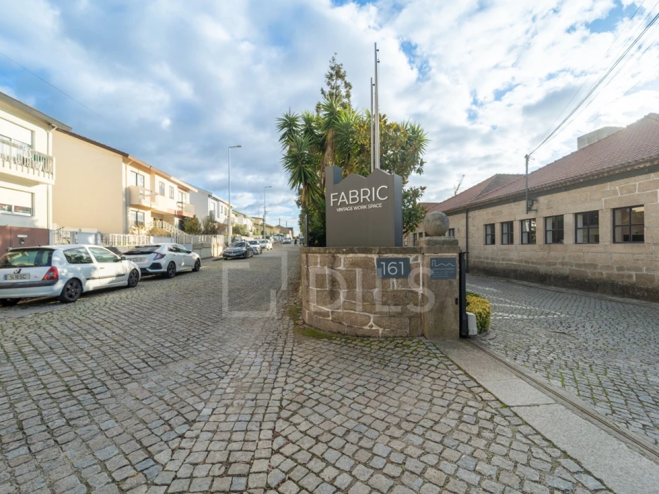 Escritório para Arrendamento em Cidade da Maia Foto 1