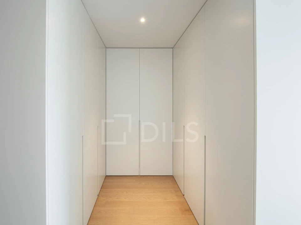 Apartamento T2 para Venda em Santo António Foto 12