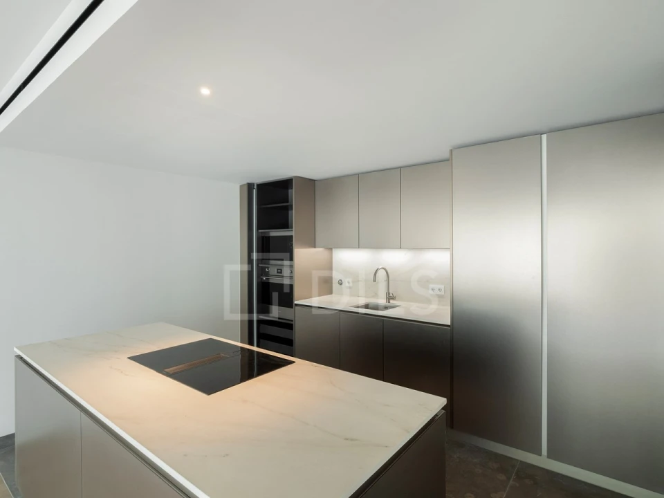 Apartamento T2 para Venda em Santo António Foto 6