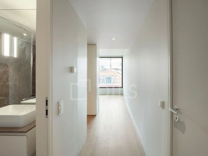 Apartamento T2 para Venda em Santo António Foto 19