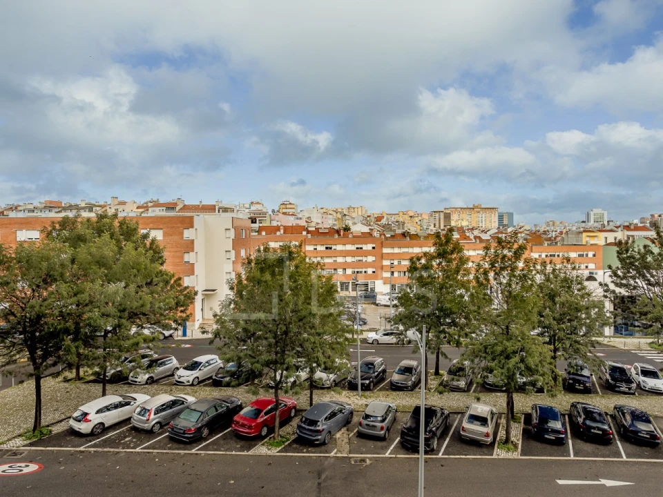 Apartamento T2 para Venda em Avenidas Novas Foto 22