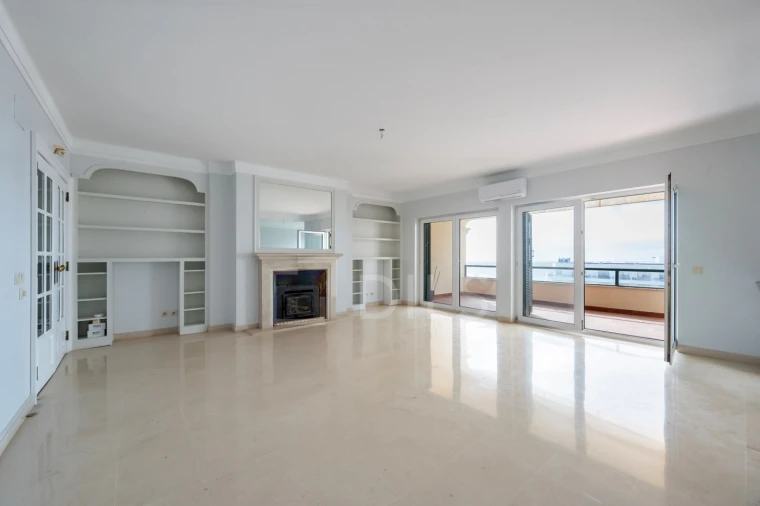 Apartamento T3 para Venda em Cascais e Estoril Foto 4