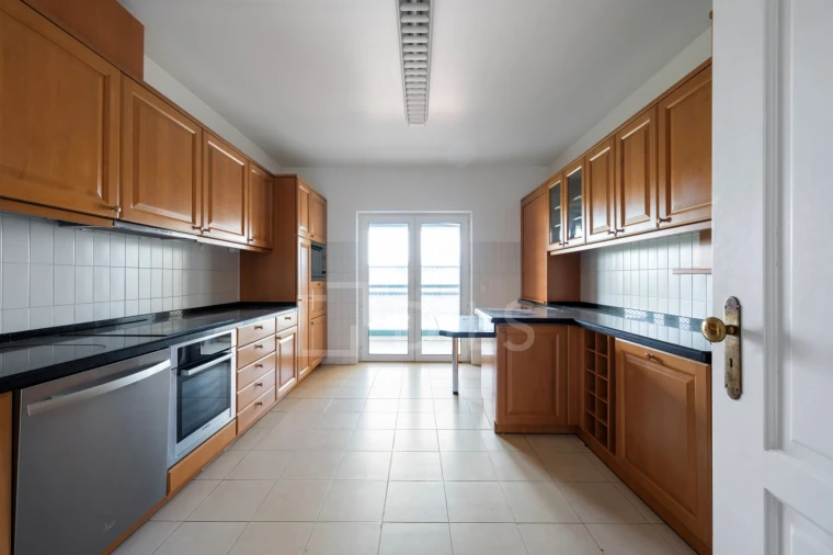 Apartamento T3 para Venda em Cascais e Estoril Foto 8