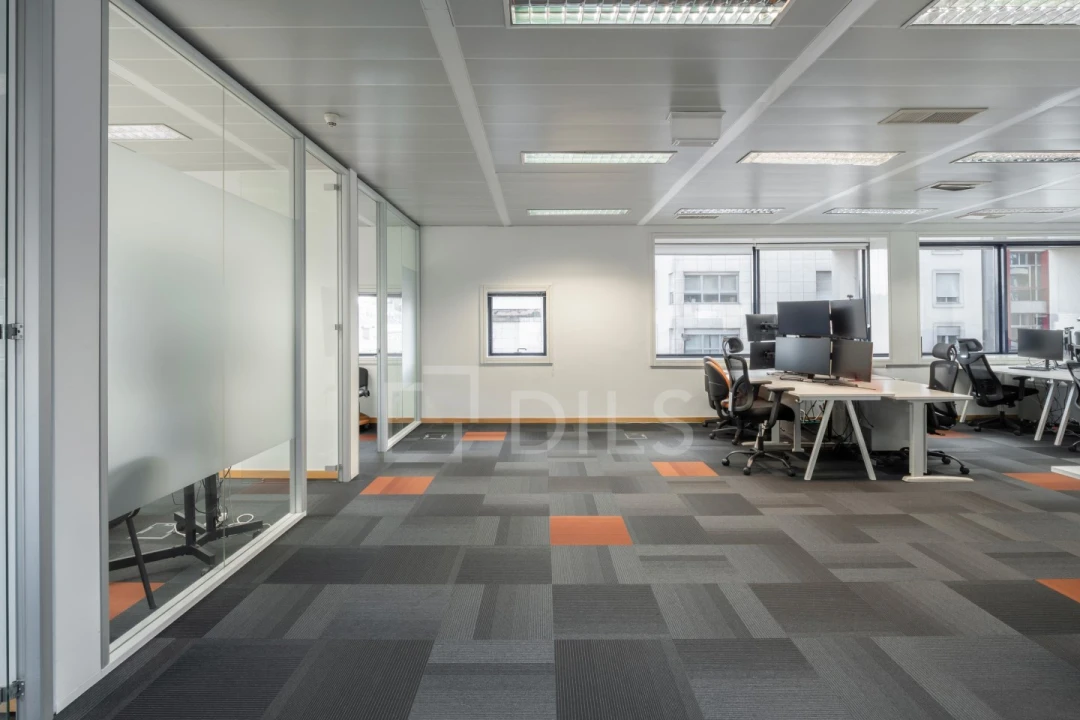 Escritório para Arrendamento em Campo de Ourique Foto 7