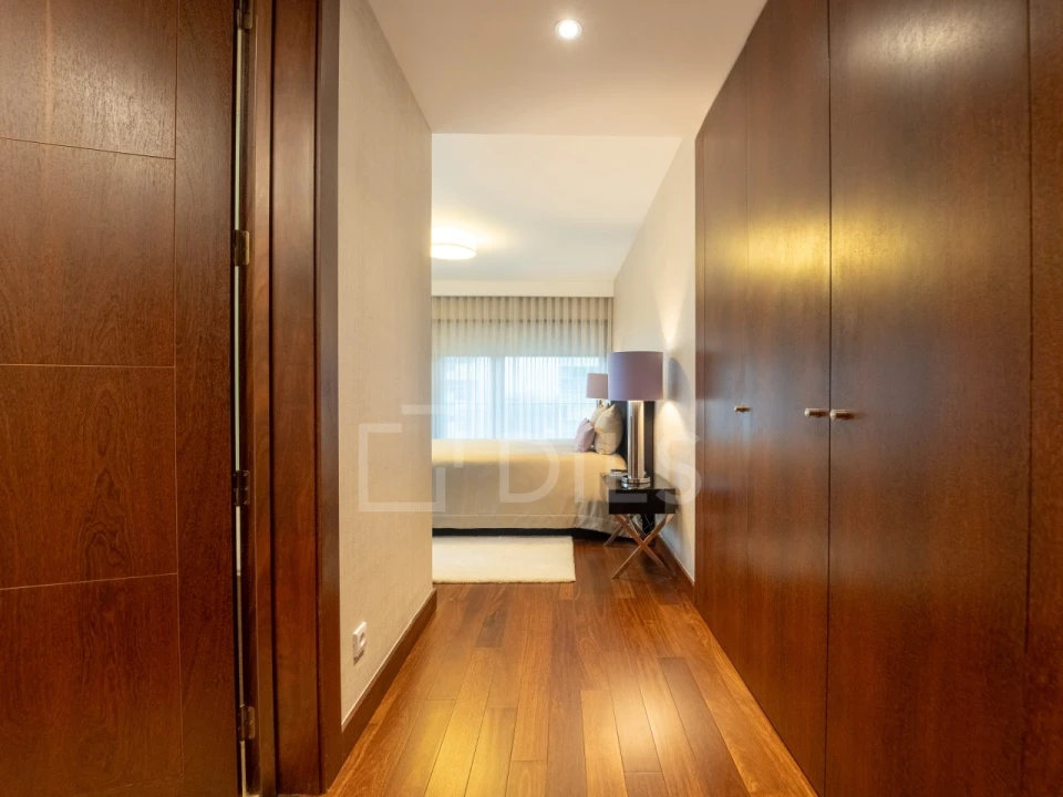 Apartamento T4 para Venda em Santa Marinha e São Pedro da Afurada Foto 29