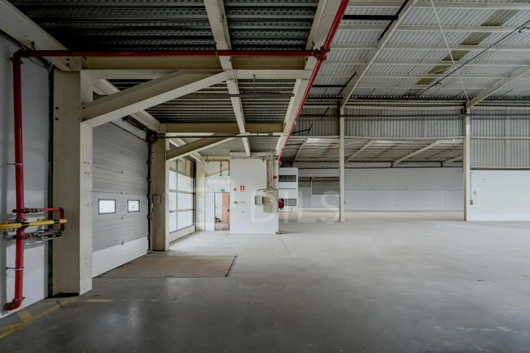 Armazém para Arrendamento em Alverca do Ribatejo e Sobralinho Foto 8