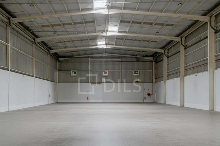 Armazém para Arrendamento em Alverca do Ribatejo e Sobralinho Foto 2