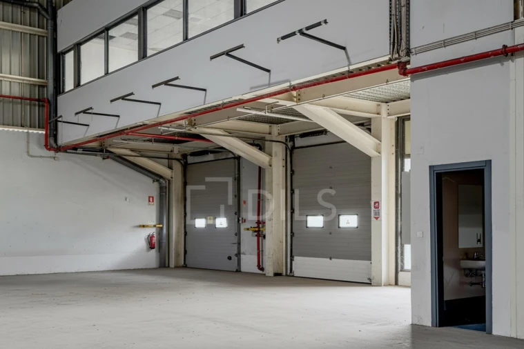 Armazém para Arrendamento em Alverca do Ribatejo e Sobralinho Foto 4