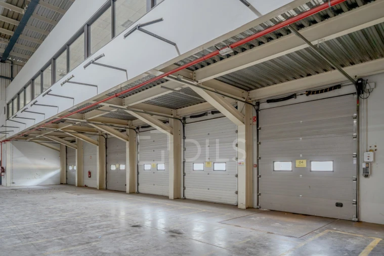 Armazém para Arrendamento em Alverca do Ribatejo e Sobralinho Foto 6