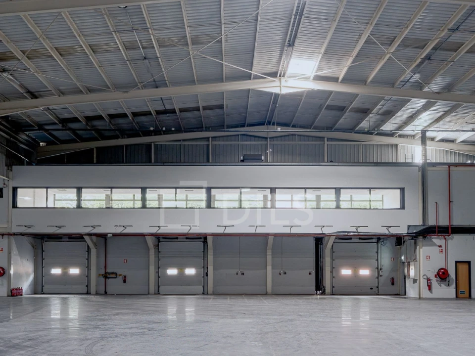 Armazém para Arrendamento em Alverca do Ribatejo e Sobralinho Foto 6