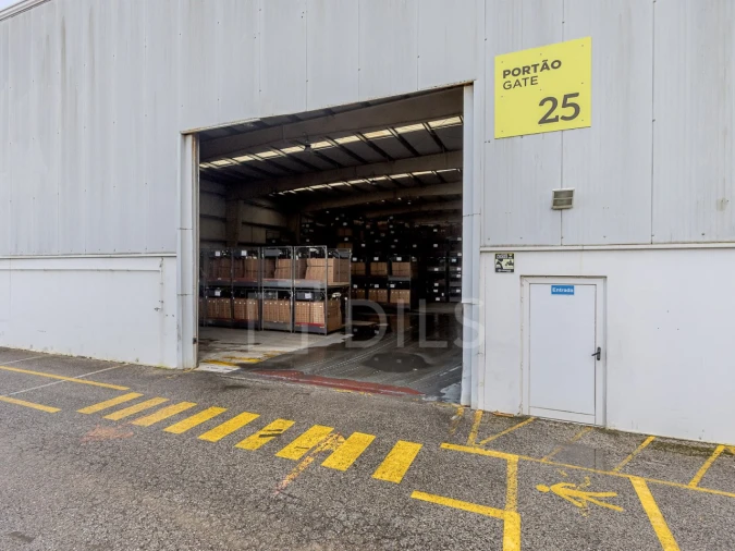 Armazém para Arrendamento em Carregado e Cadafais Foto 1