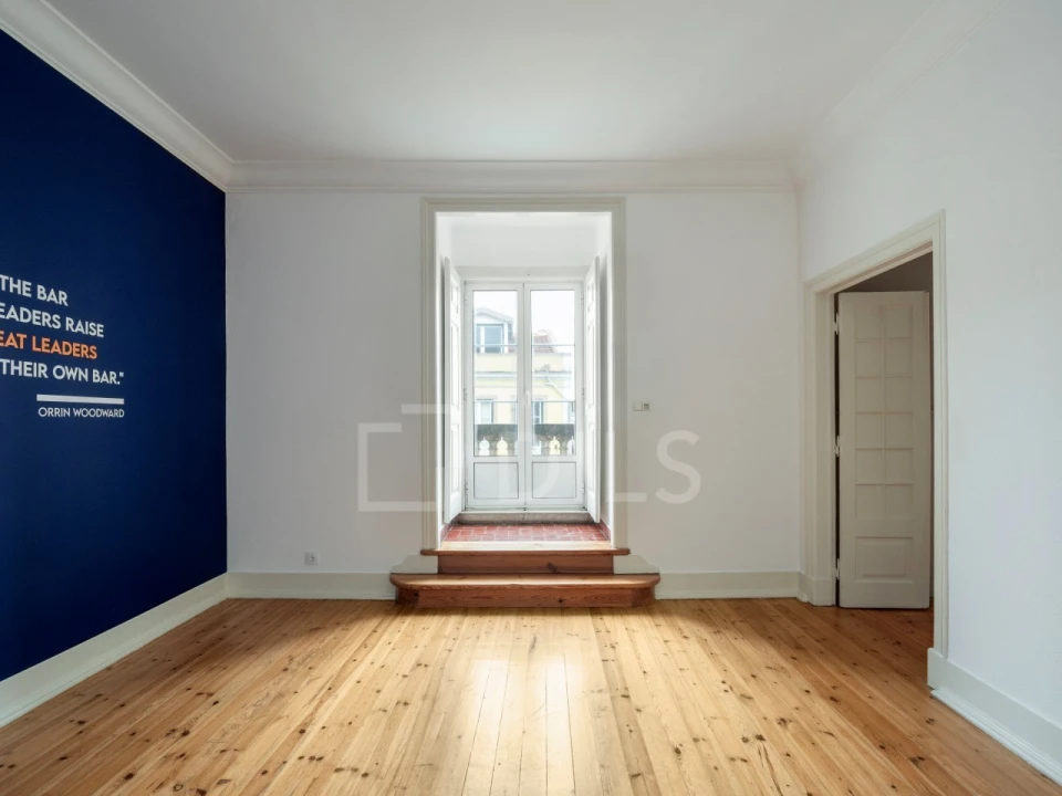 Escritório para Arrendamento em Santo António Foto 11