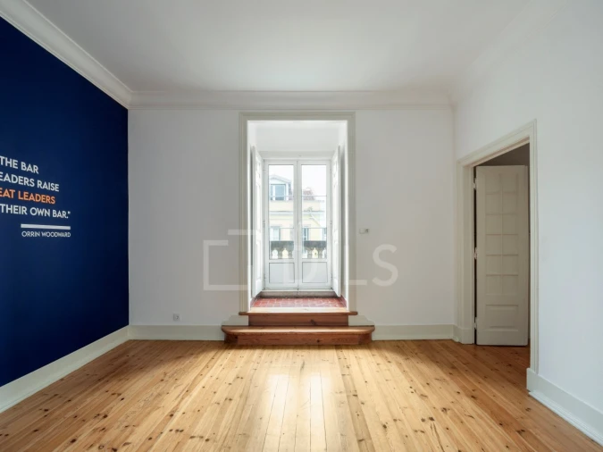 Escritório para Arrendamento em Santo António Foto 11