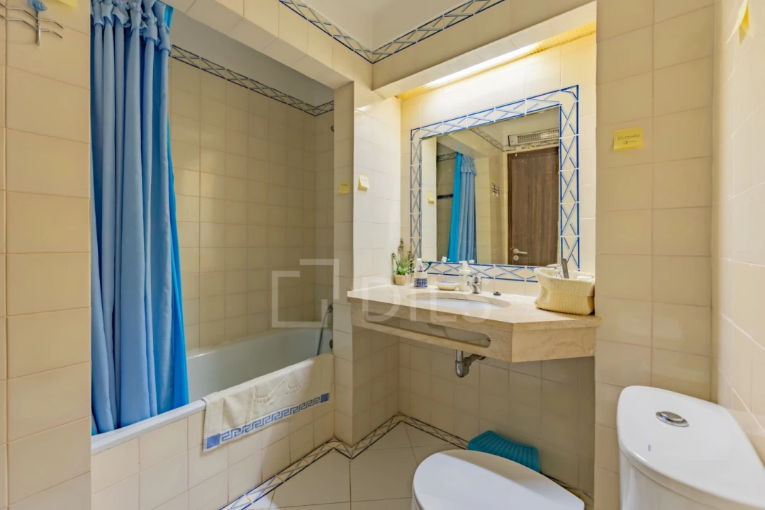 Moradia T4 para Venda em Albufeira e Olhos de Água Foto 6