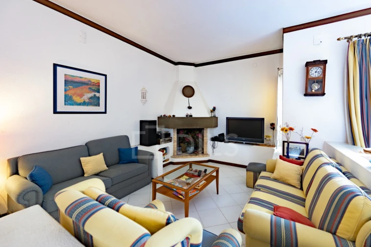 Moradia T4 para Venda em Albufeira e Olhos de Água Foto 3