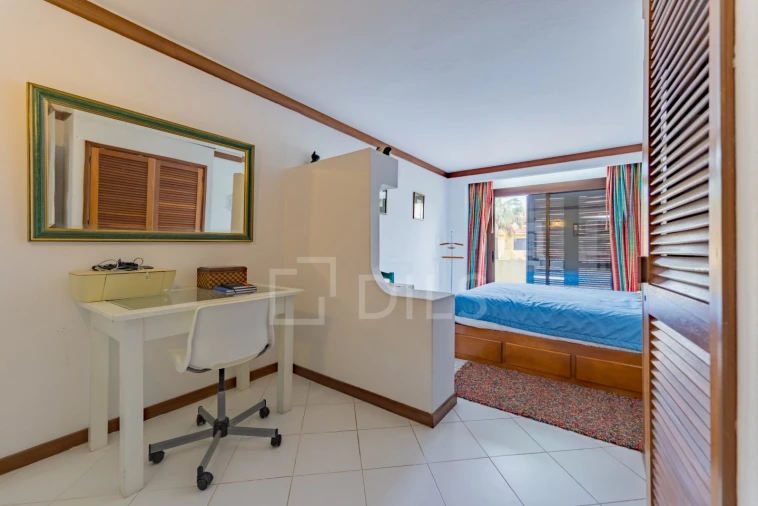 Moradia T4 para Venda em Albufeira e Olhos de Água Foto 8