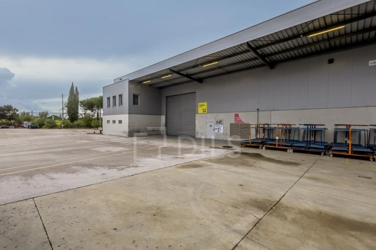 Armazém para Arrendamento em Carregado e Cadafais Foto 2