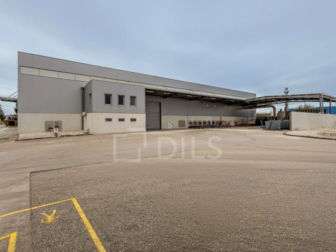 Armazém para Arrendamento em Carregado e Cadafais Foto 1