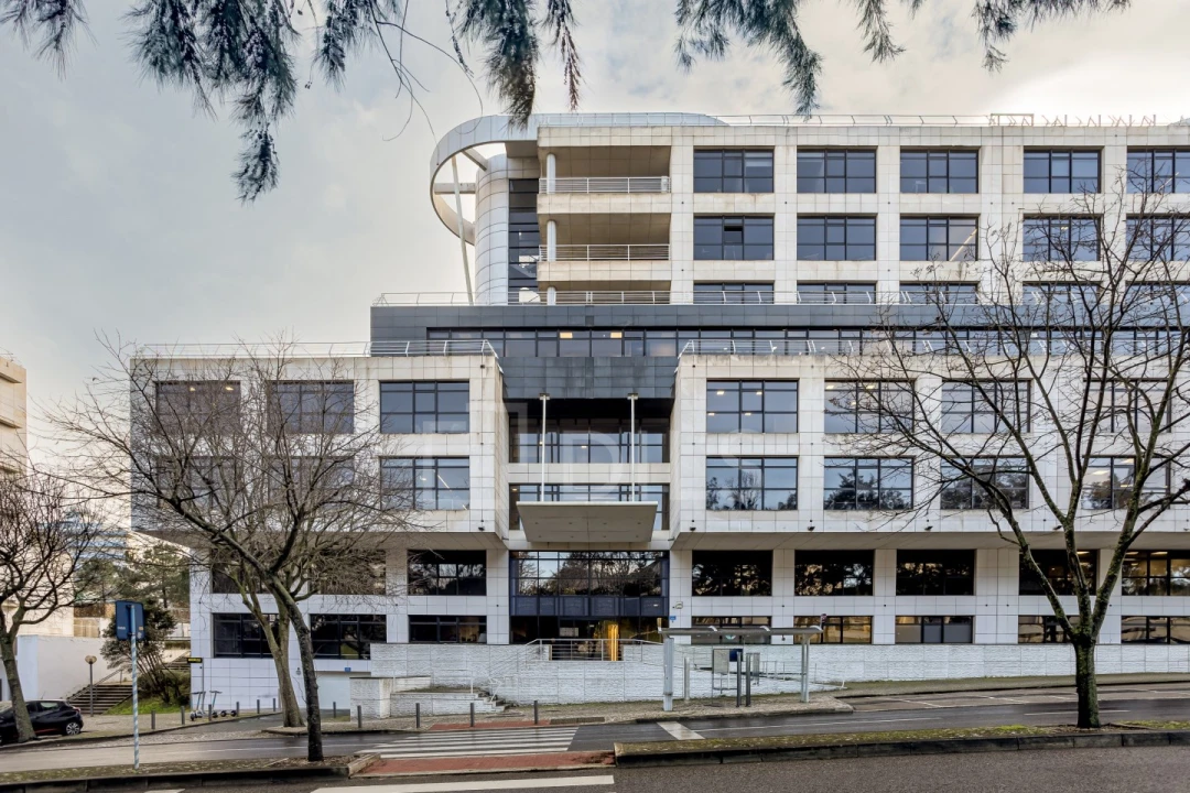 Escritório para Arrendamento em Algés, Linda-A-Velha e Cruz Quebrada-Dafundo Foto 1