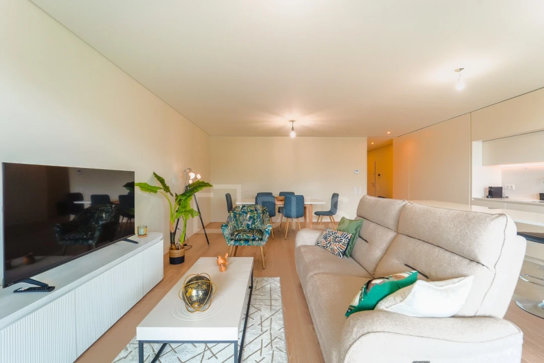 Apartamento T2 para Arrendamento em Madalena Foto 3