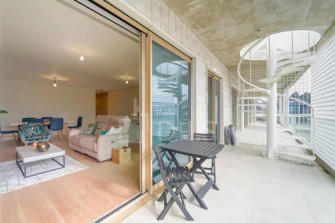 Apartamento T2 para Arrendamento em Madalena Foto 22