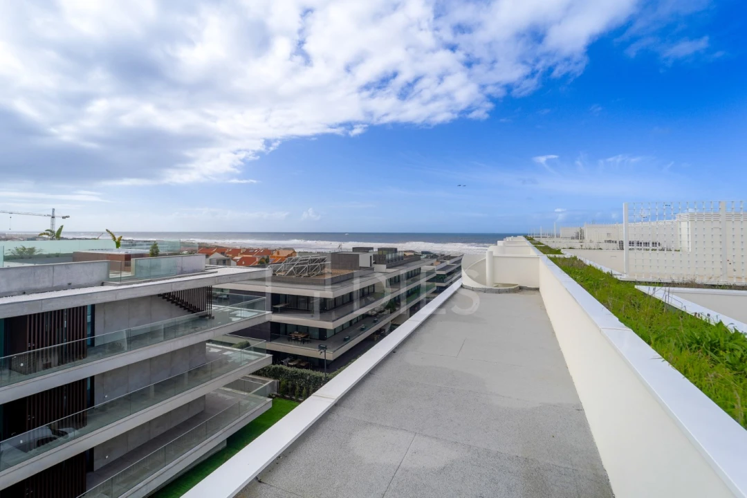 Apartamento T2 para Arrendamento em Madalena Foto 25