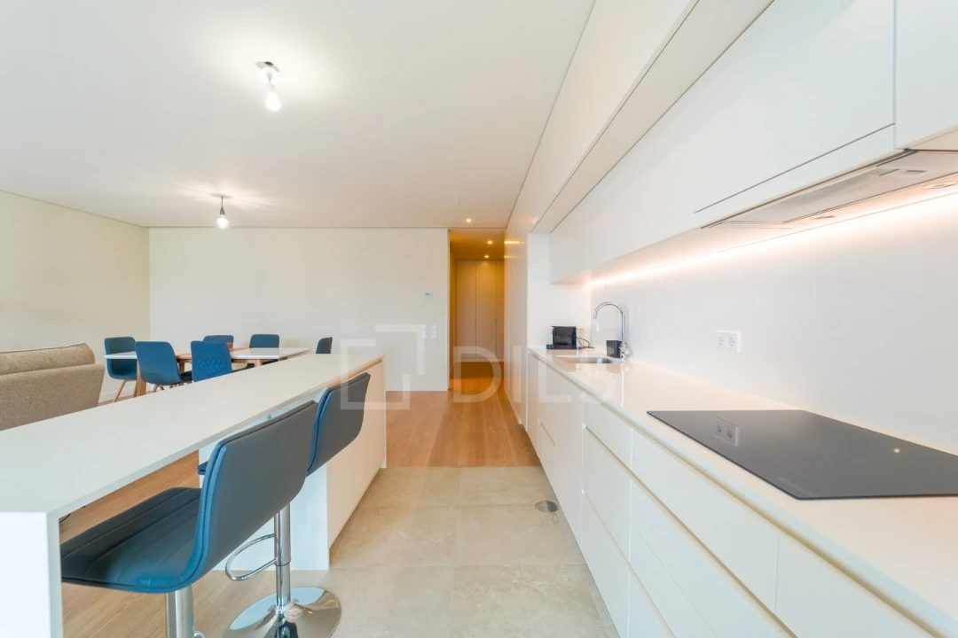 Apartamento T2 para Arrendamento em Madalena Foto 14