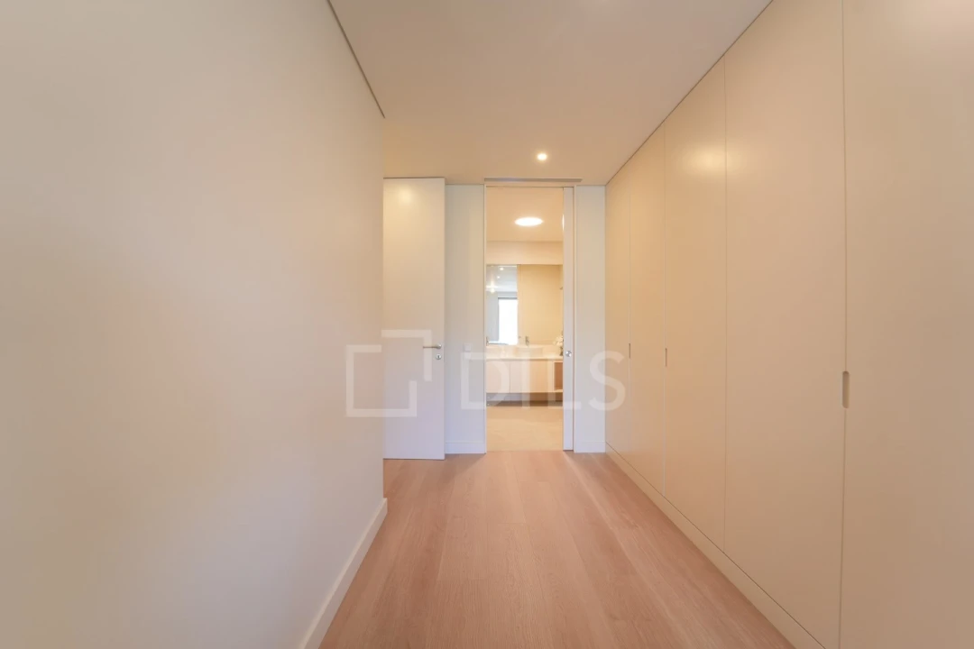 Apartamento T2 para Arrendamento em Madalena Foto 19