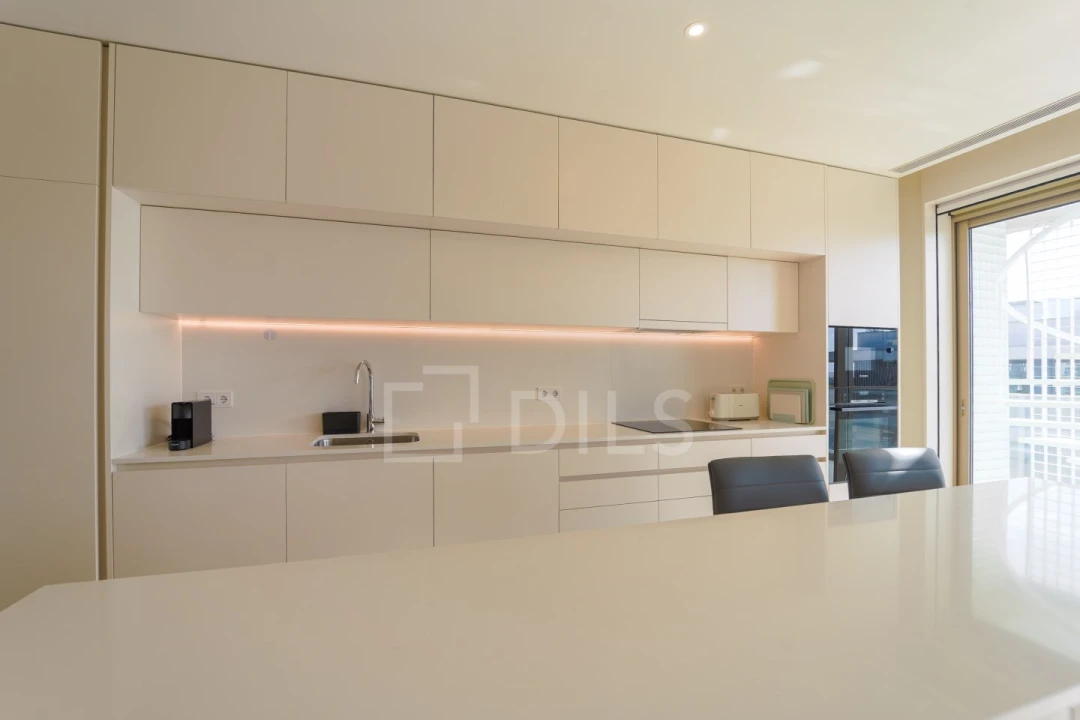 Apartamento T2 para Arrendamento em Madalena Foto 13