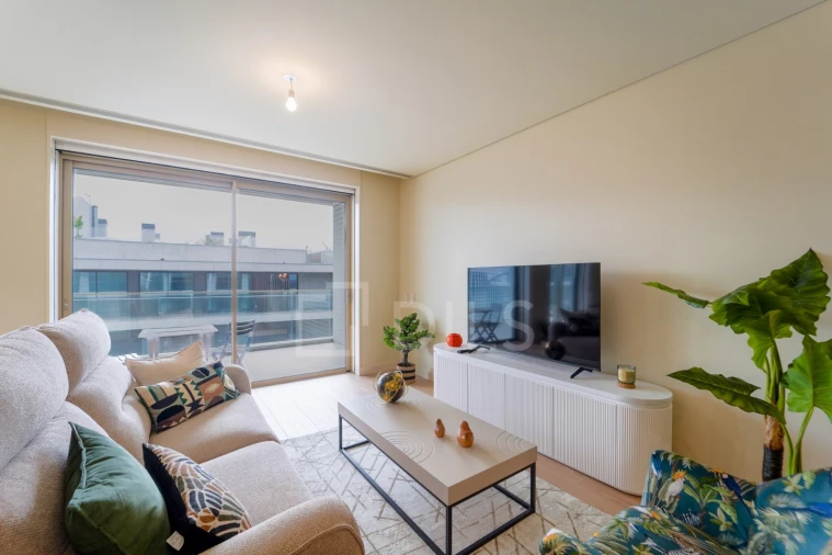 Apartamento T2 para Arrendamento em Madalena Foto 4