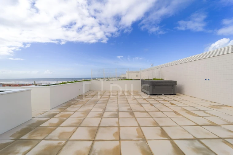 Apartamento T2 para Arrendamento em Madalena Foto 24