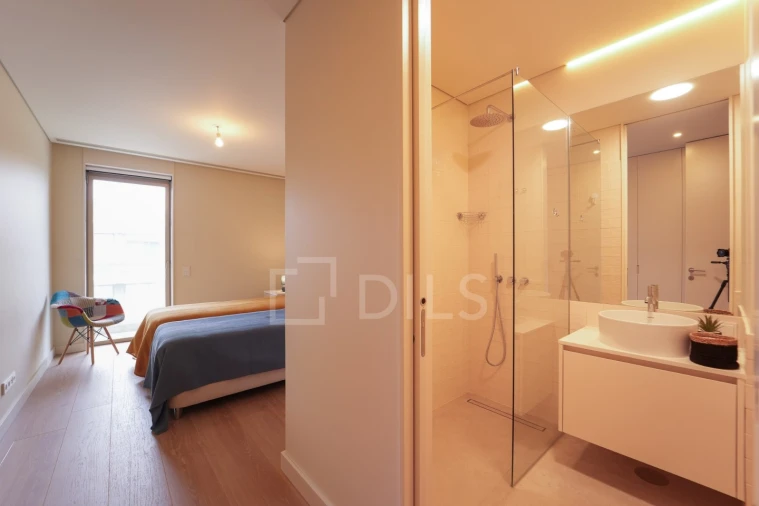 Apartamento T2 para Arrendamento em Madalena Foto 16