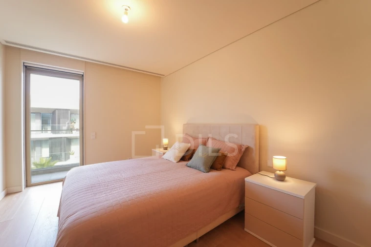 Apartamento T2 para Arrendamento em Madalena Foto 7