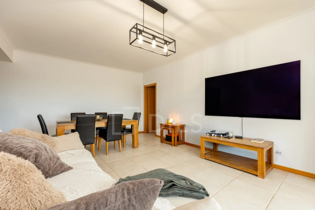 Apartamento T2 para Venda em Quarteira Foto 3