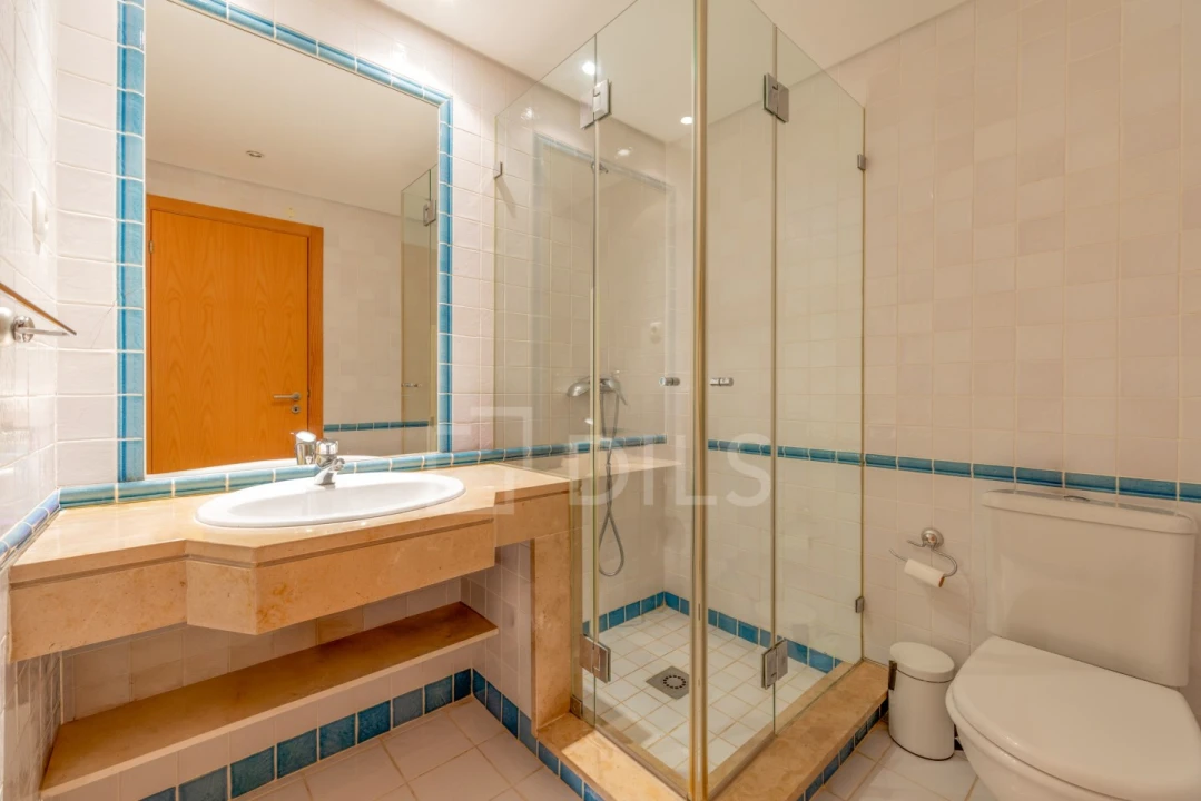 Apartamento T2 para Venda em Quarteira Foto 15